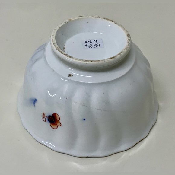 19th Century Vintage Gaudy Welsh Scalloped Buckle Pattern Footed Lusterware Bowl - Picture 11 of 16